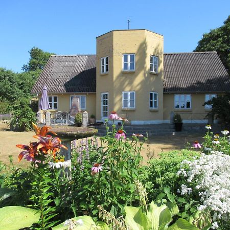 Okker Gokker Garden Hotel Allingabro ภายนอก รูปภาพ