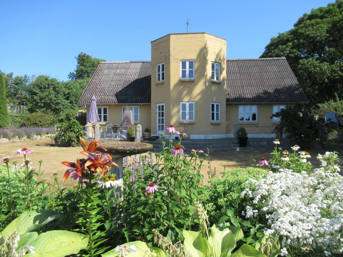 Okker Gokker Garden Hotel Allingabro ภายนอก รูปภาพ